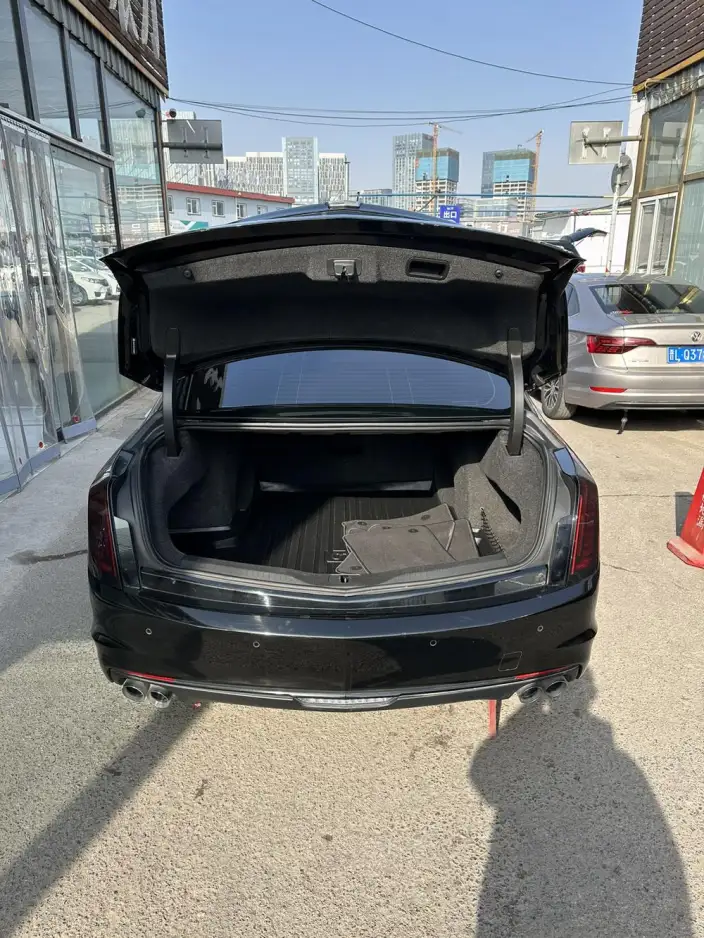Cadillac CT6 2022 Model 28T Fashion Model – фото 3