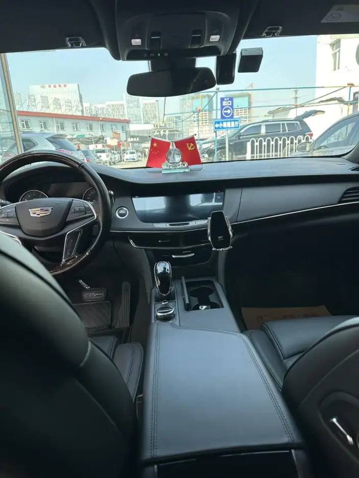 Cadillac CT6 2022 Model 28T Fashion Model – фото 4