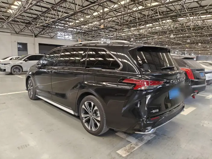 Granvia 2024 Model Intelligent Hybrid 2.5L 2WD Noble PLUS Edition – фото 4