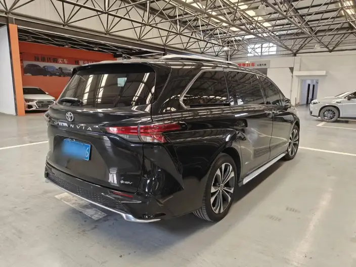 Granvia 2024 Model Intelligent Hybrid 2.5L 2WD Noble PLUS Edition – фото 6