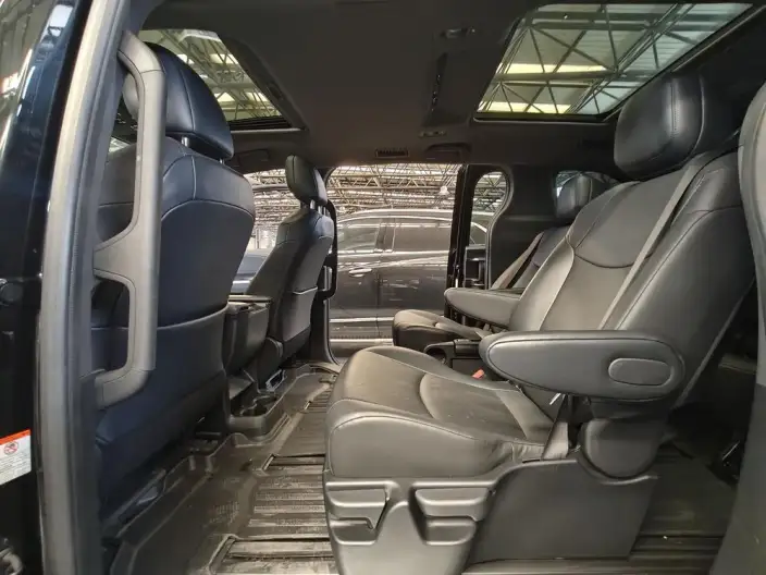 Granvia 2024 Model Intelligent Hybrid 2.5L 2WD Noble PLUS Edition – фото 14