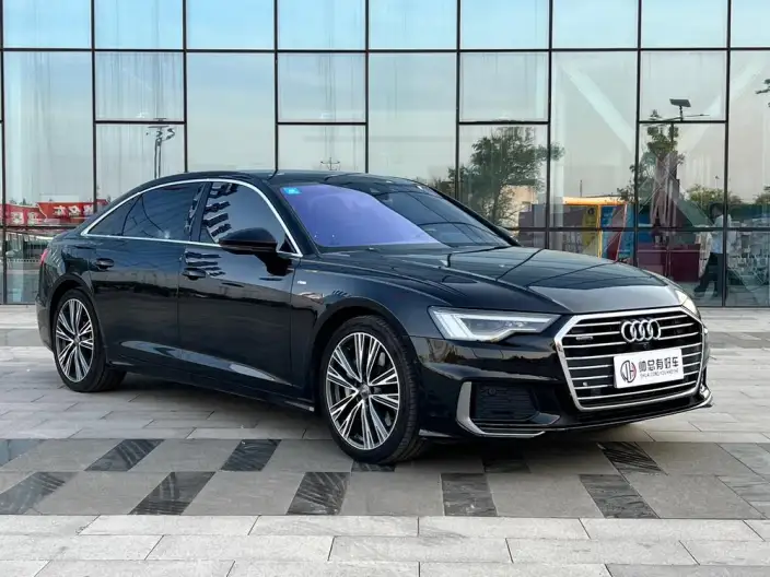 Audi A6L 2020 Model 55 TFSI quattro Exclusive Dynamic Model – фото 3
