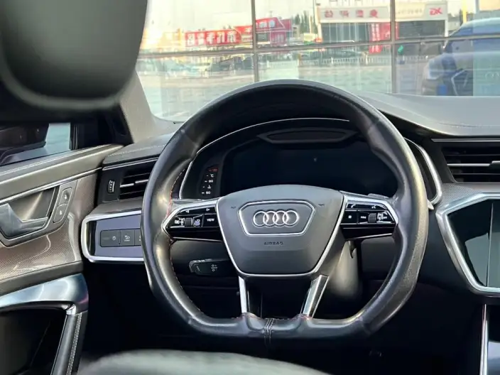 Audi A6L 2020 Model 55 TFSI quattro Exclusive Dynamic Model – фото 10