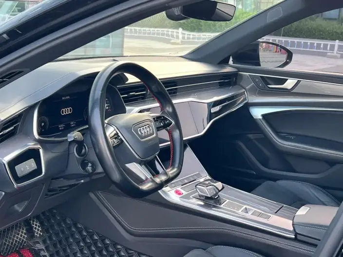 Audi A6L 2020 Model 55 TFSI quattro Exclusive Dynamic Model – фото 12