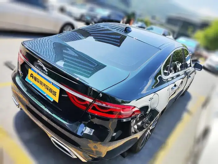 Jaguar XFL 2025 Model 2.0T P250 2WD Exclusive Deluxe Edition – фото 4