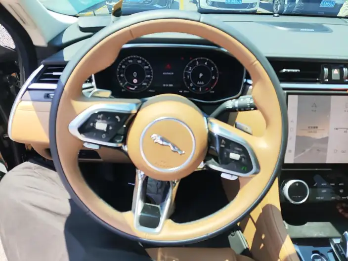 Jaguar XFL 2025 Model 2.0T P250 2WD Exclusive Deluxe Edition – фото 11