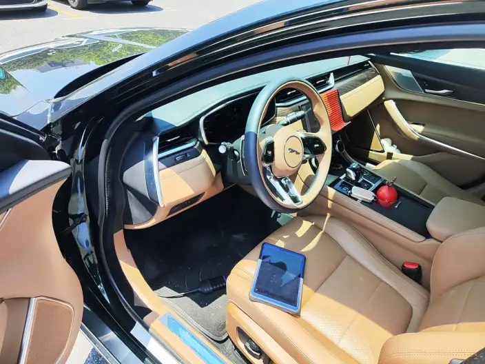 Jaguar XFL 2025 Model 2.0T P250 2WD Exclusive Deluxe Edition – фото 13