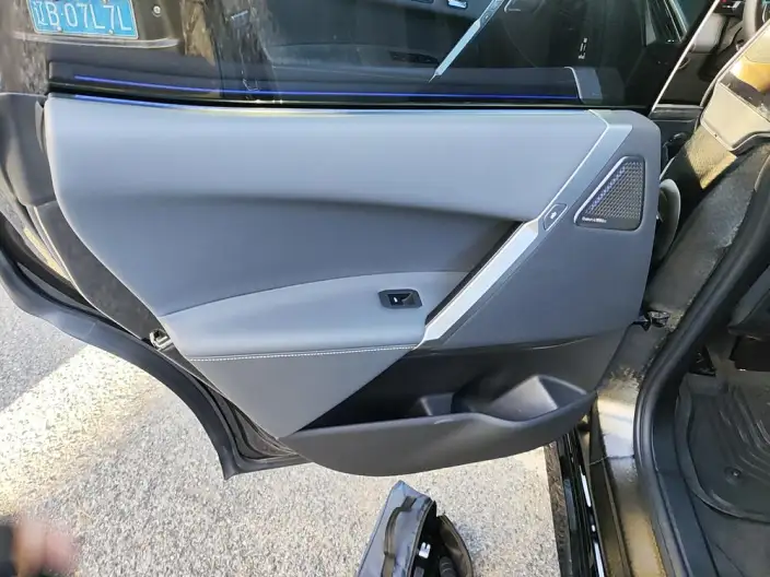 BMW iX 2023 Model Facelift M60 – фото 17