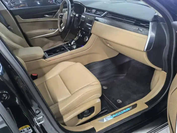 Jaguar XFL 2021 Model 2.0T P250 2WD Exclusive Deluxe Edition – фото 7