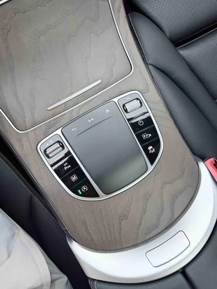 Mercedes-Benz GLC 2022 Model GLC 260 L 4MATIC Luxury Model – фото 13