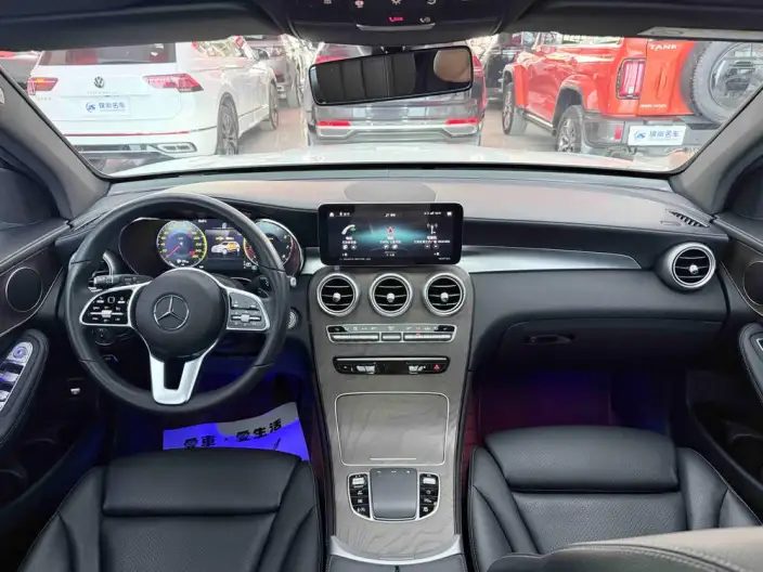 Mercedes-Benz GLC 2022 Model GLC 260 L 4MATIC Luxury Model – фото 21