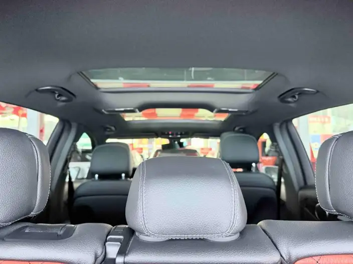 Mercedes-Benz GLC 2022 Model GLC 260 L 4MATIC Luxury Model – фото 28