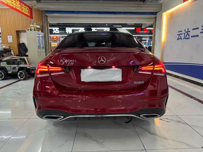 Mercedes-Benz A-class 2021 Model A 200 L Sports sedan Fashion Edition – фото 5