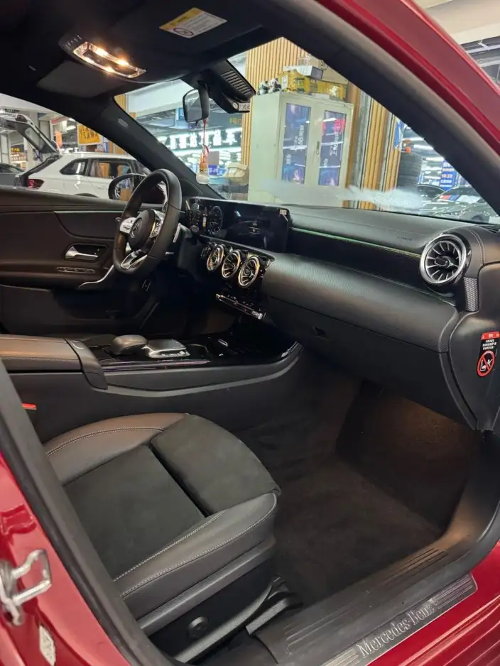 Mercedes-Benz A-class 2021 Model A 200 L Sports sedan Fashion Edition – фото 7