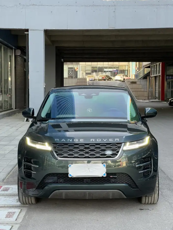 Range Rover Evoque 2023 Model Aurora L 249PS R-Dynamic Deluxe Edition – фото 2
