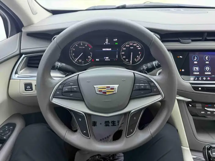 Cadillac XT5 2023 Model 2.0T 2WD Fashion Model – фото 23
