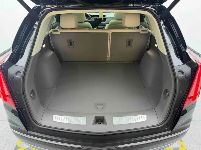 Cadillac XT5 2023 Model 2.0T 2WD Fashion Model – фото 30