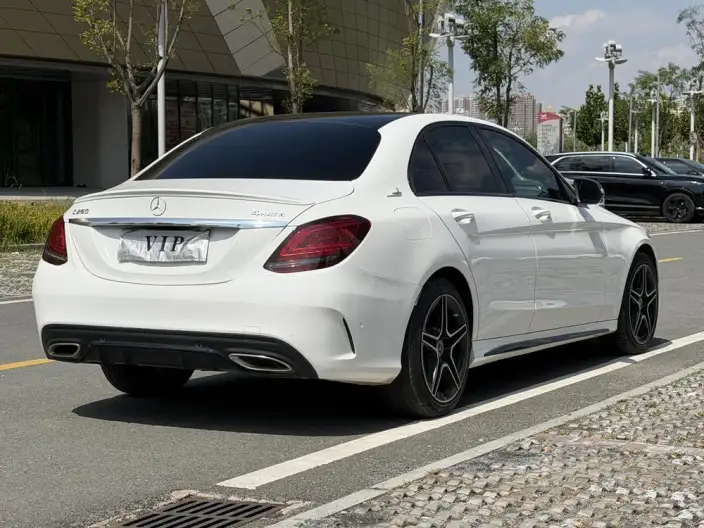 Mercedes-Benz C-Class 2020 Model C 260 Sports Edition 4MATIC – фото 6