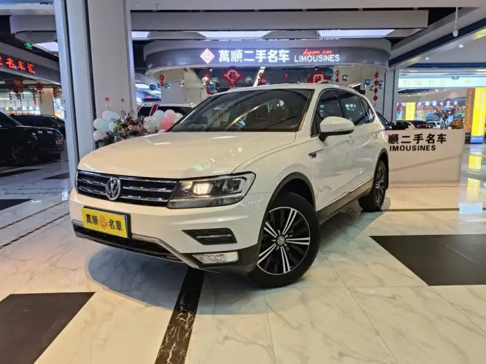 Volkswagen Tiguan L 2020 Model 280TSI Automatic 2WD Panorama Comfort Edition China VI – фото 1