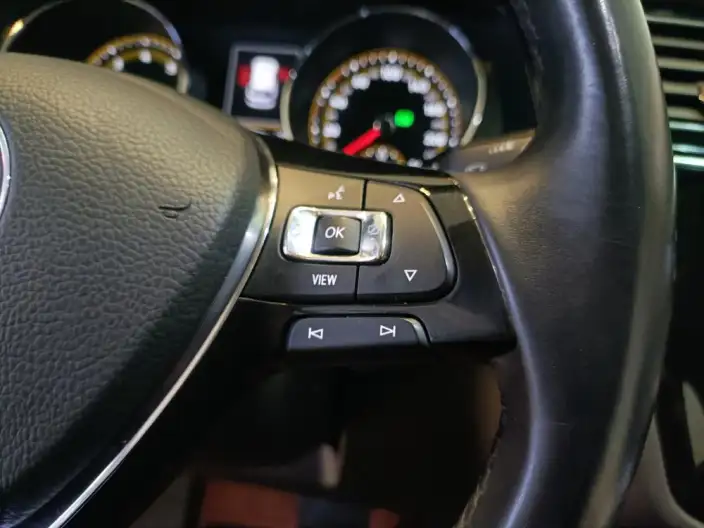 Volkswagen Tiguan L 2020 Model 280TSI Automatic 2WD Panorama Comfort Edition China VI – фото 11