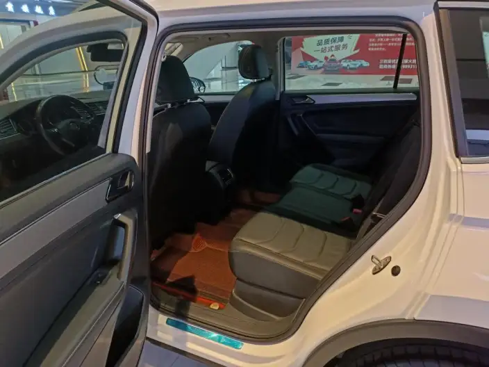 Volkswagen Tiguan L 2020 Model 280TSI Automatic 2WD Panorama Comfort Edition China VI – фото 30