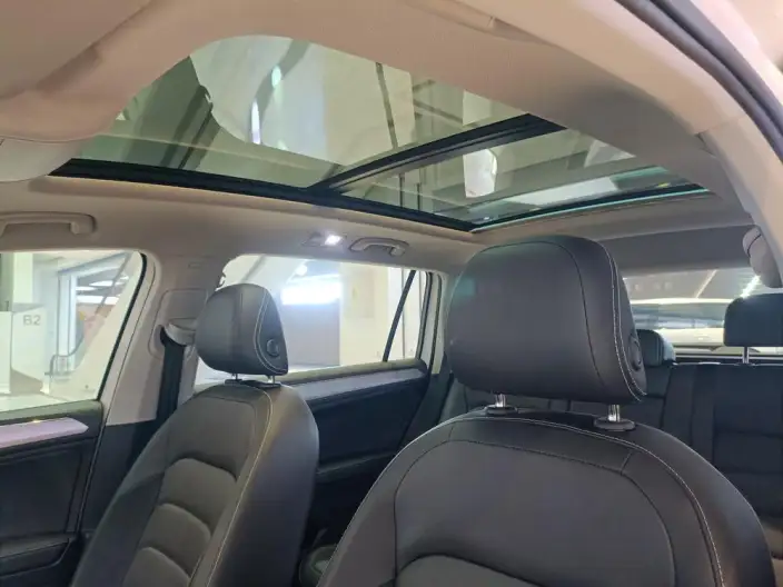 Volkswagen Tiguan L 2020 Model 280TSI Automatic 2WD Panorama Comfort Edition China VI – фото 32