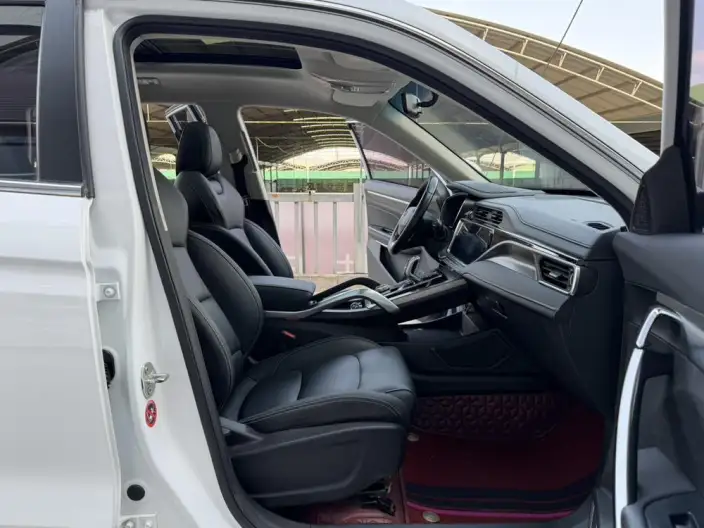 Geely Boyue 2020 Model 1.5TD Automatic Smart Connect PRO – фото 15
