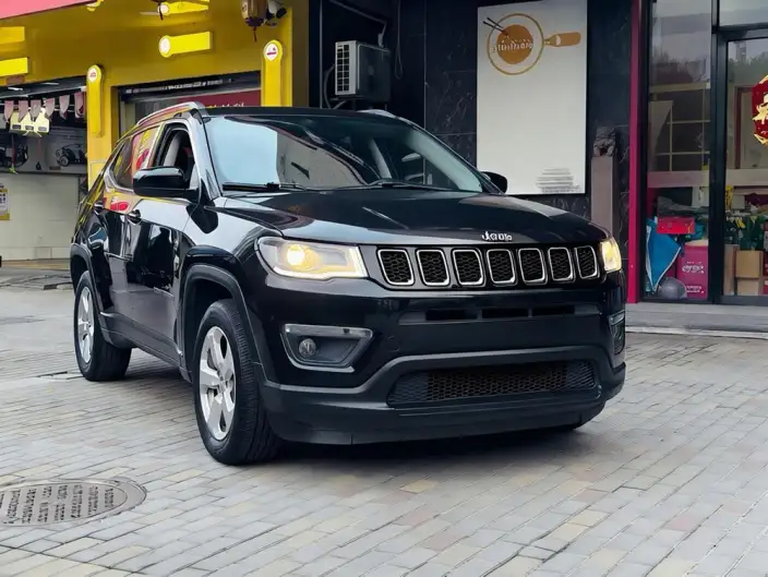Jeep Compass 2020 Model 220T Elite Edition – фото 3