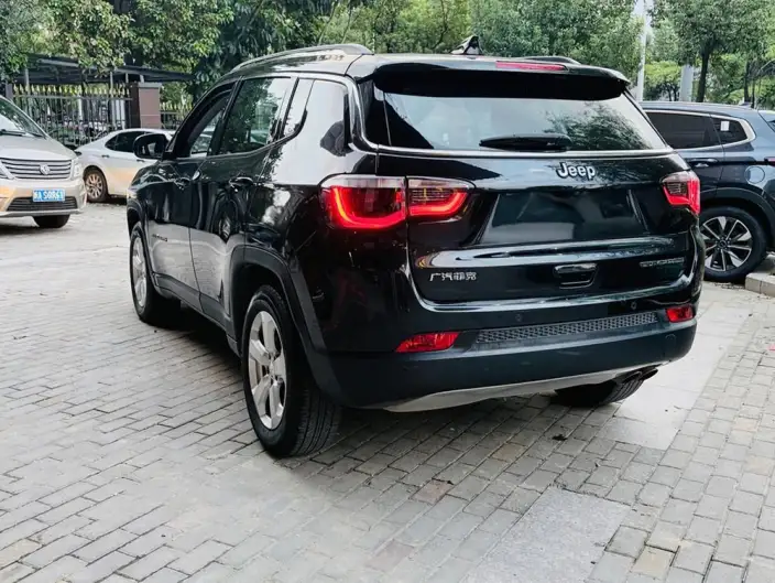 Jeep Compass 2020 Model 220T Elite Edition – фото 4
