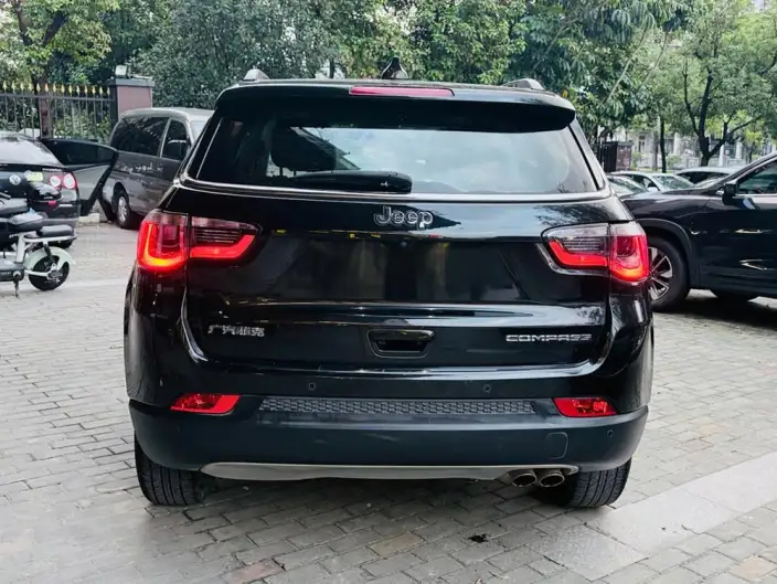 Jeep Compass 2020 Model 220T Elite Edition – фото 5
