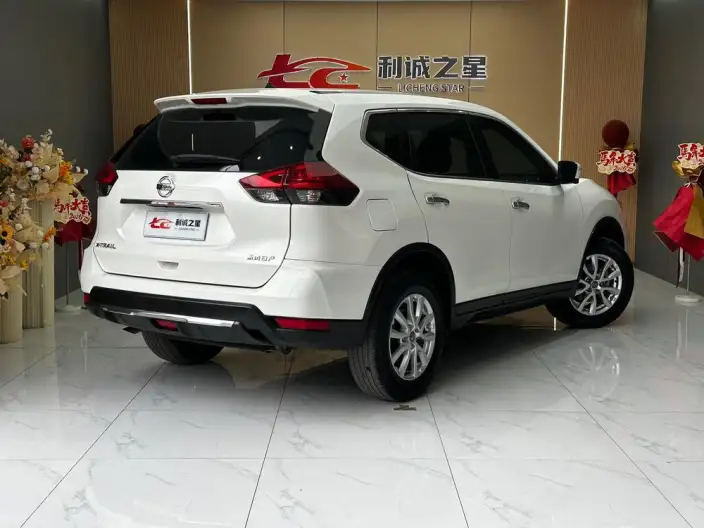 Nissan X-Trail 2021 Model 2.0L XL ITS CVT 2WD Smart Connect Comfort Edition – фото 6