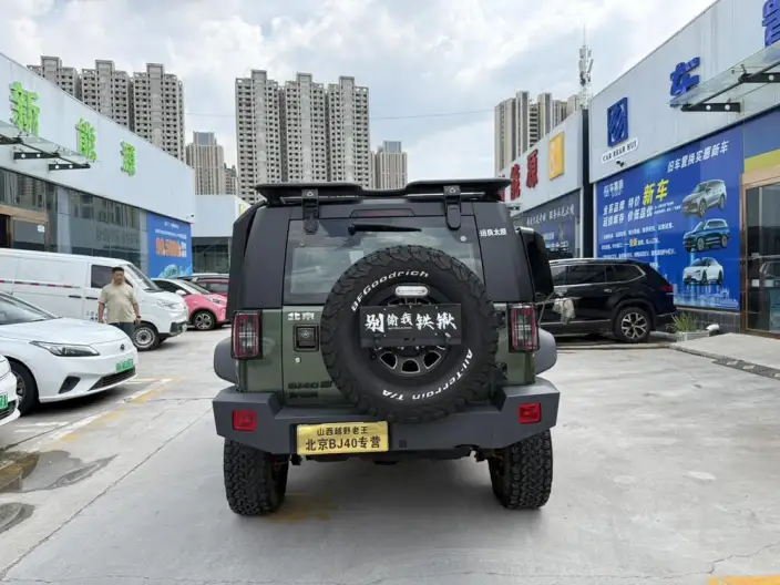 BAIC BJ40 2020 Model 2.3T Automatic 4WD Rainforest Crossing Edition – фото 5