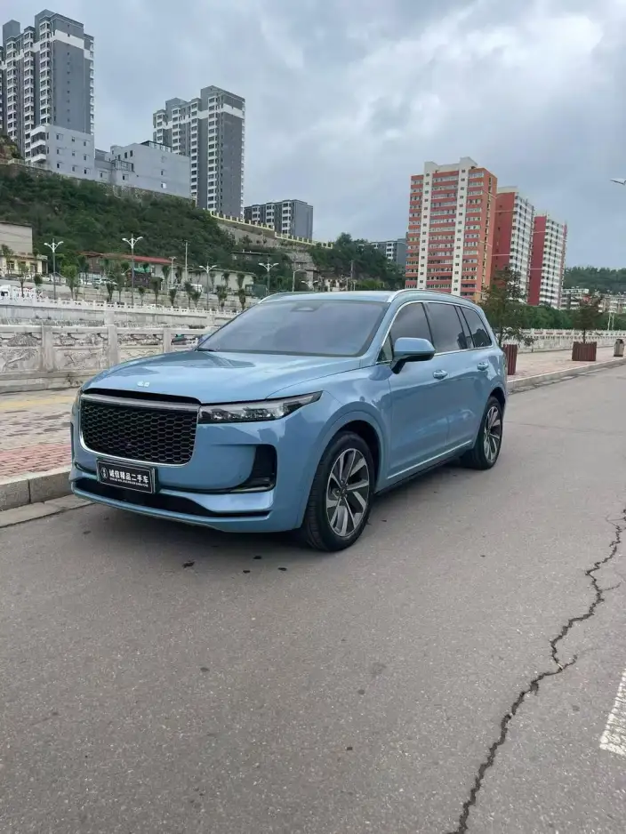 Li Auto ONE 2021 Model Extended Range 6 seat Edition – фото 1