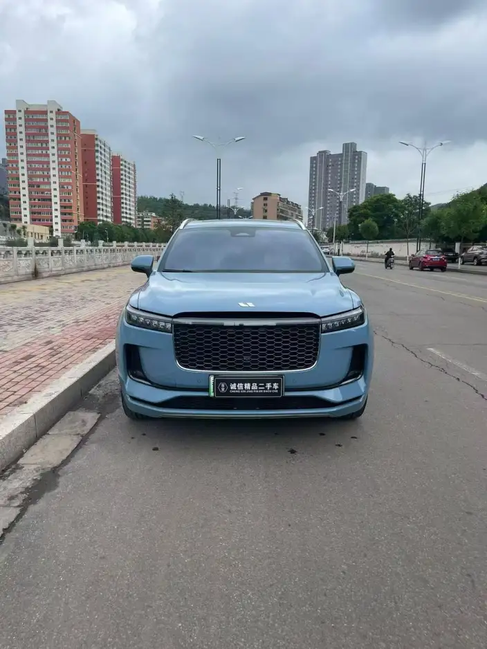 Li Auto ONE 2021 Model Extended Range 6 seat Edition – фото 2