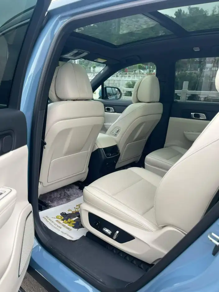 Li Auto ONE 2021 Model Extended Range 6 seat Edition – фото 8