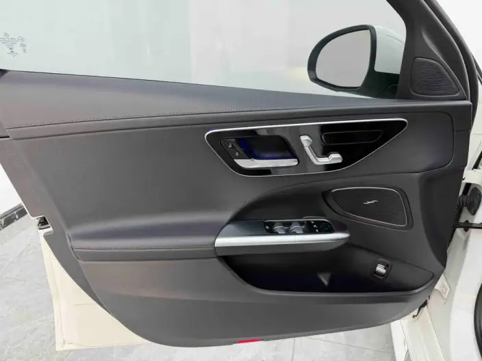 Mercedes-Benz C-Class 2022 Model C 200 L Sports Edition – фото 17
