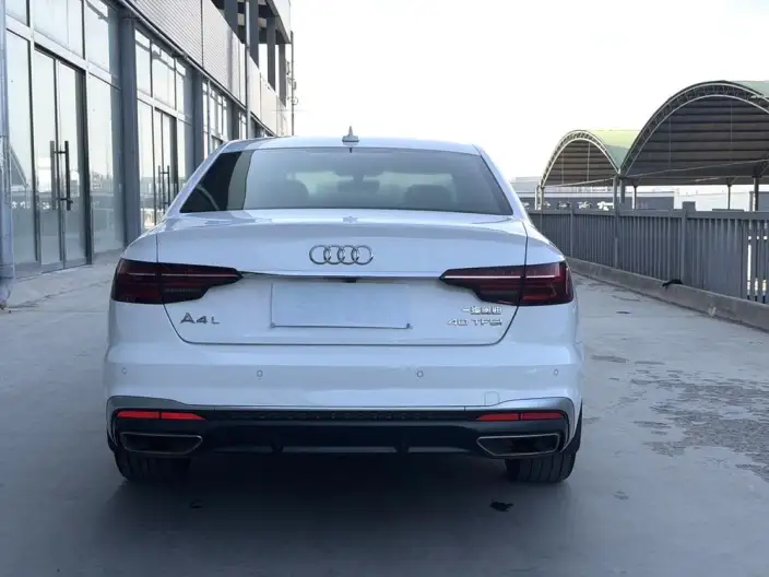 Audi A4 L 2022 Model 40 TFSI Fashion Dynamic Model – фото 5