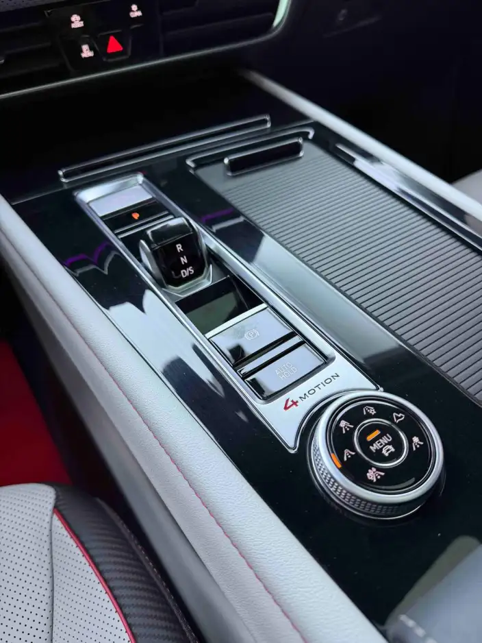 Volkswagen Teramont 2024 Model Teramont X 380TSI 4WD Respect Deluxe Edition – фото 24