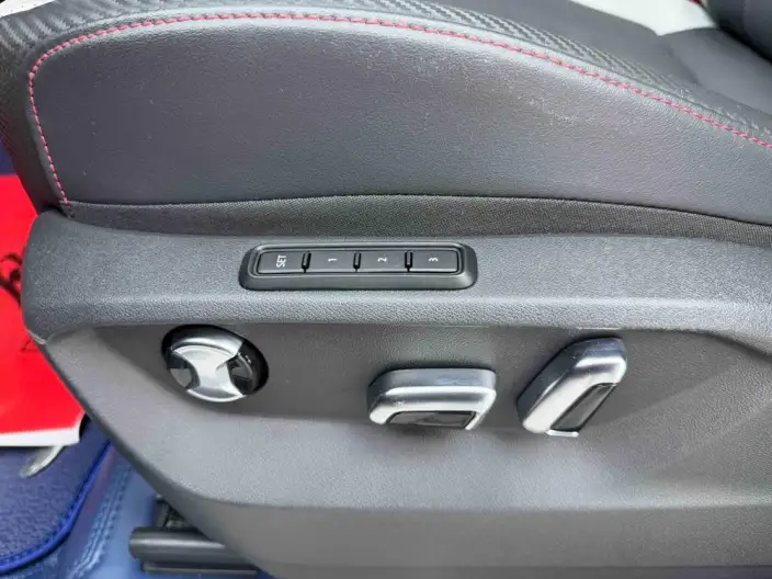 Volkswagen Teramont 2024 Model Teramont X 380TSI 4WD Respect Deluxe Edition – фото 26