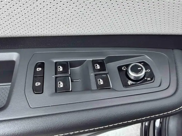 Volkswagen Teramont 2024 Model Teramont X 380TSI 4WD Respect Deluxe Edition – фото 28