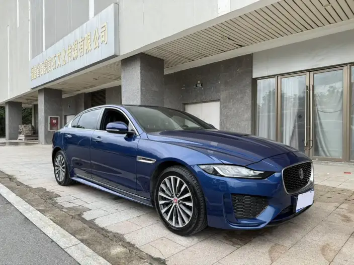 Jaguar XE L 2021 Model 2.0T 200PS R-DYNAMIC Youth Sports Edition
