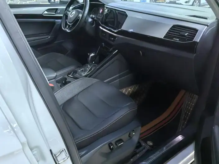 Volkswagen Tayron 2021 Model 280TSI 2WD Luxury Zhilian Edition – фото 6