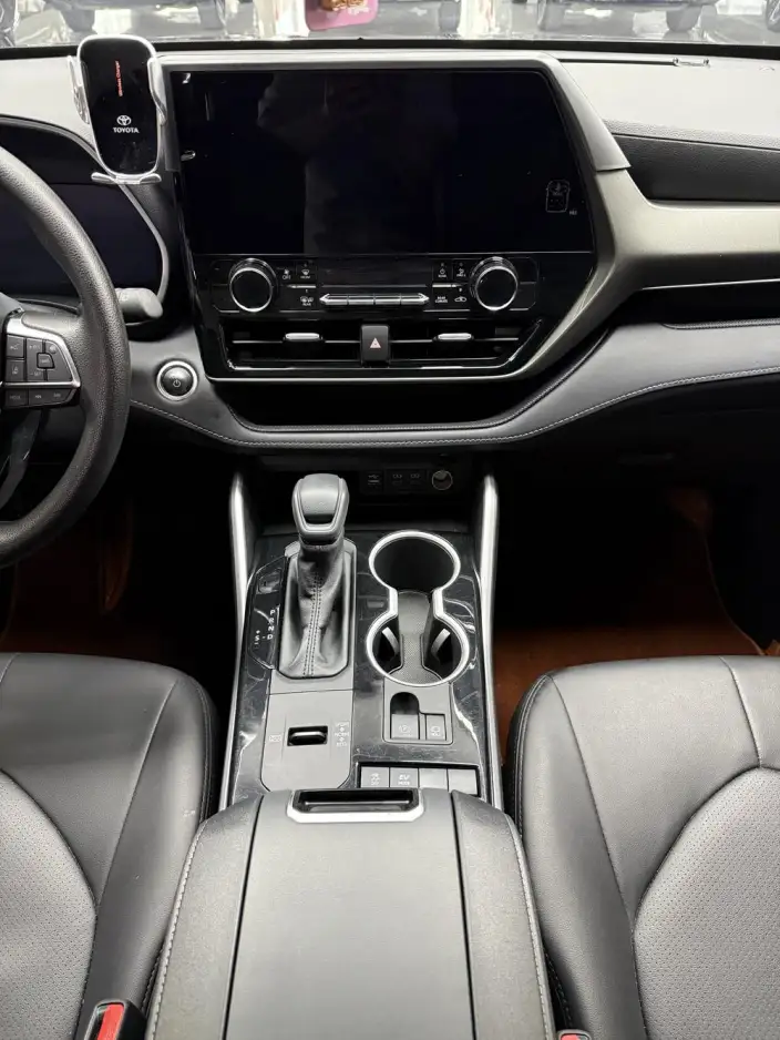 Toyota Highlander 2024 Model Hybrid 2.5L 2WD Elite Edition 7 seat – фото 7