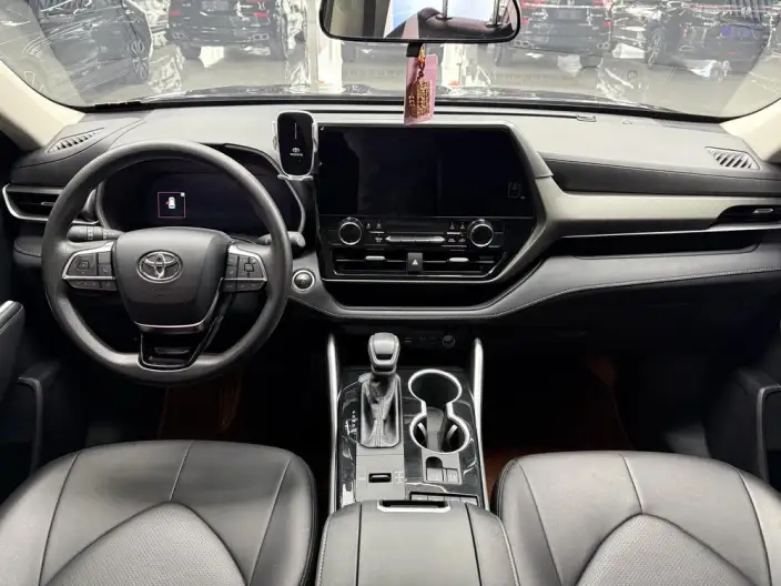 Toyota Highlander 2024 Model Hybrid 2.5L 2WD Elite Edition 7 seat – фото 8
