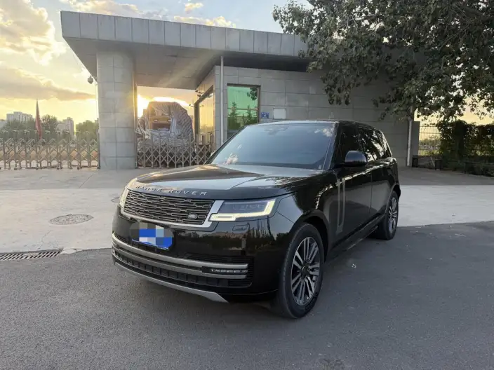 Range Rover 2024 Model 3.0 L6 400PS Shengshi Extended Edition – фото 1
