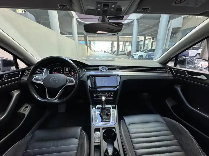 Volkswagen Magotan 2020 Model 330TSI DSG Leading Model – фото 7