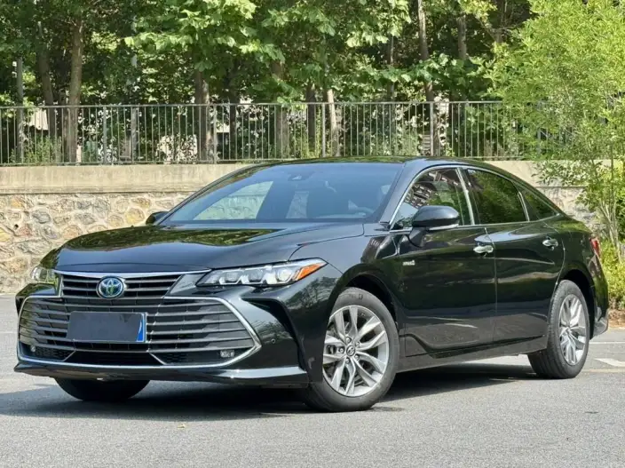 Toyota Avalon 2022 Model Hybrid 2.5L Deluxe Edition – фото 1