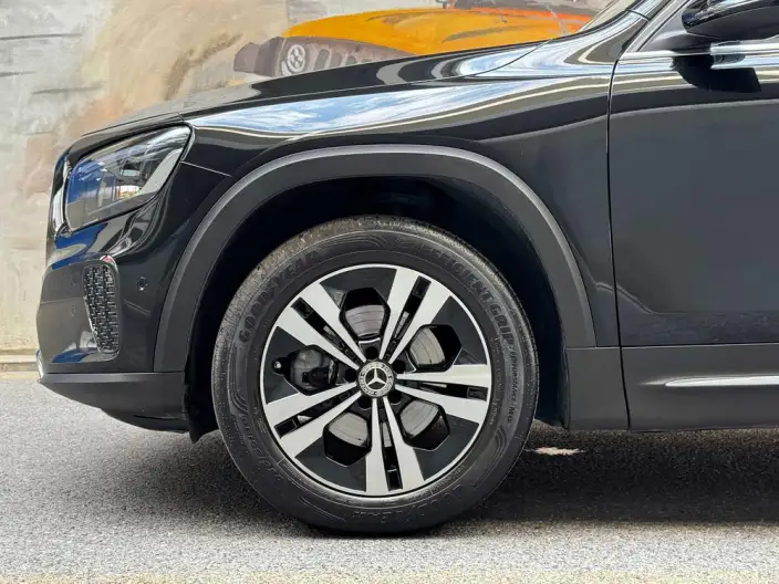 Mercedes-Benz GLB 2024 Model Facelift GLB 200 Dynamic Model – фото 7
