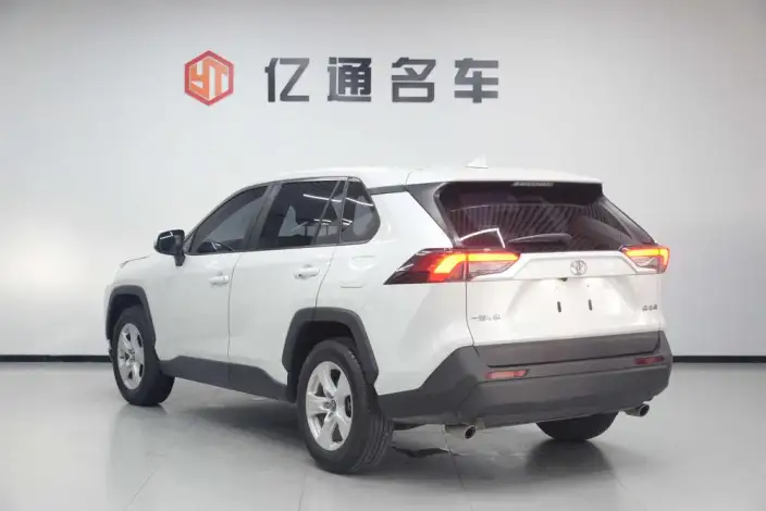 Toyota RAV4 2022 Model 2.0L CVT 2WD Urban Edition – фото 4