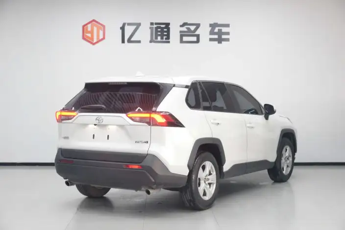 Toyota RAV4 2022 Model 2.0L CVT 2WD Urban Edition – фото 6